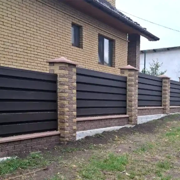 Галерея робіт - Вознесенщина, ламелі RHOMBUS для паркана-жалюзі, товщина металу 0,45, колір RAL8019